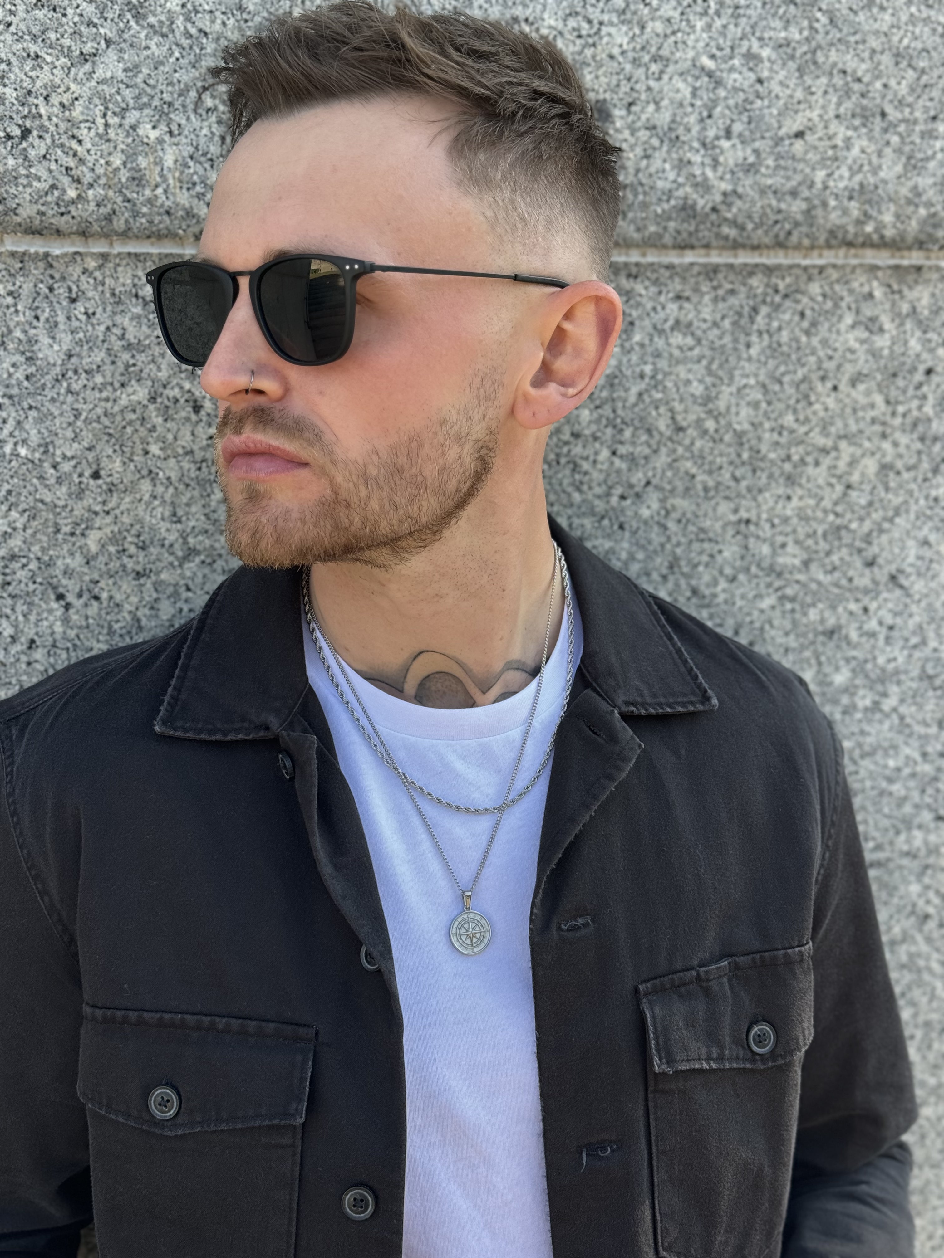 COMPASS PENDANT (SILVER)